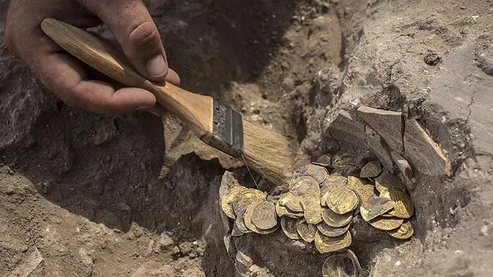 Cartel de Cavando ando